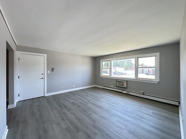 Building Photo - 4337 Prescott Ave