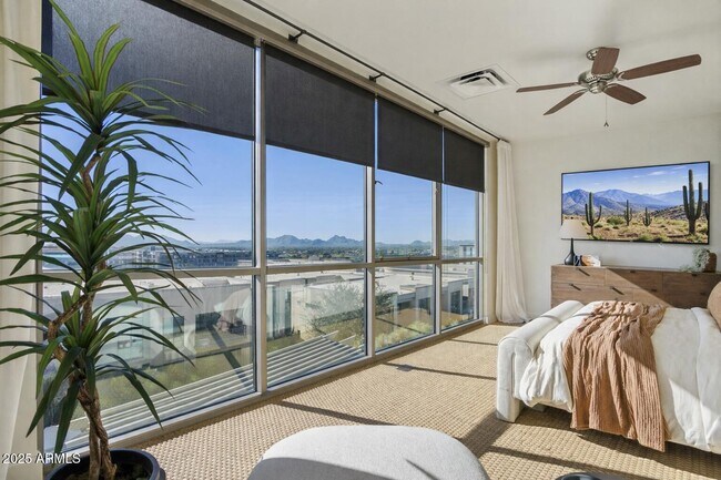 Building Photo - 15215 N Kierland Blvd