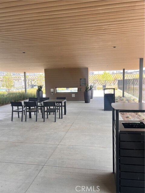 Building Photo - 16032 Sunny Ct