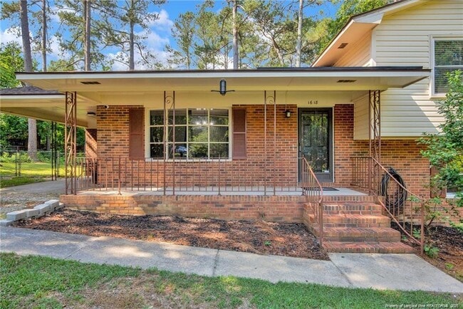 Building Photo - 1618 Hickoryridge Ct