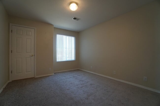 Building Photo - 3610 Strawberry Field Grove