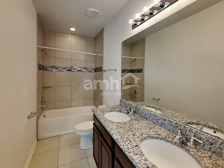 Building Photo - 5405 Manchester Dr
