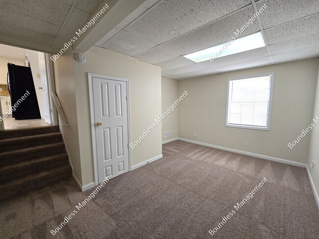 Building Photo - 3948 Ferncliff Rd SW