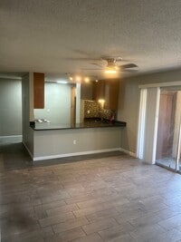 Building Photo - 401 Marshall Ct