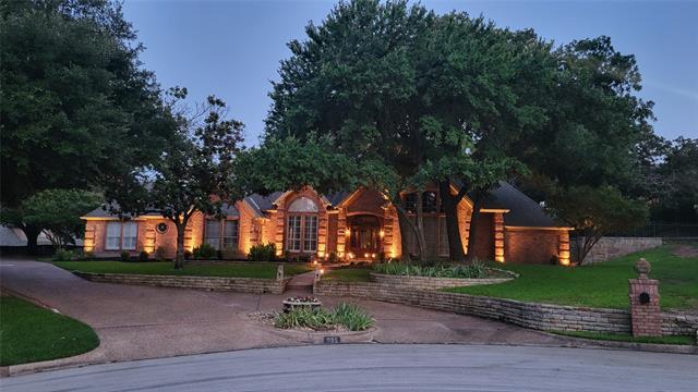 Building Photo - 905 Briar Ridge Dr