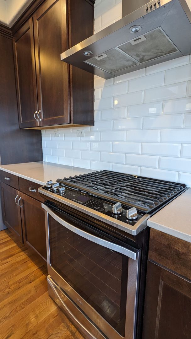 Building Photo - FOUR BED/3 BATH PRAIRIE STYLE HOME WITH GOURMET KITCHEN IN CORDERA NEIGHBORHOOD!