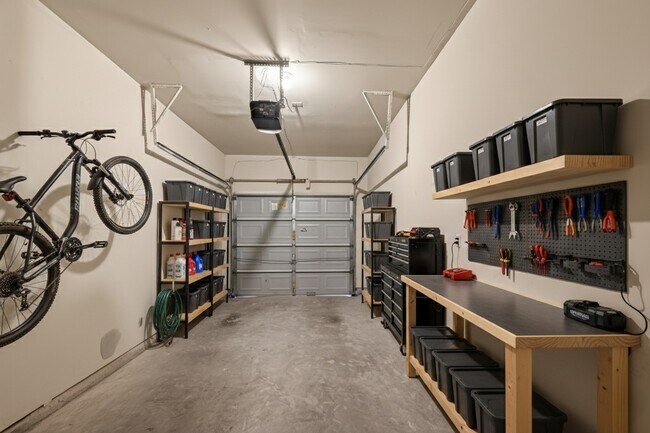 Building Photo - 218 Plaza Del Sol Park