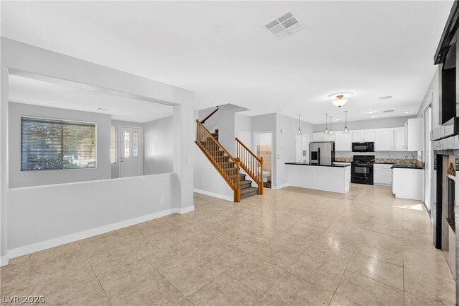 Building Photo - 1009 Black Olive St