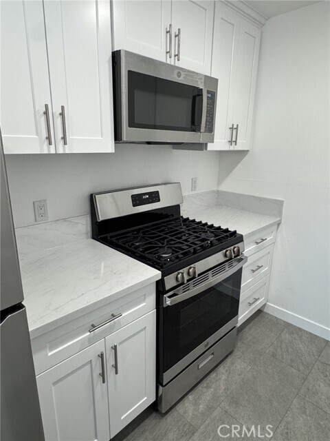 Building Photo - 7039 Remmet Ave