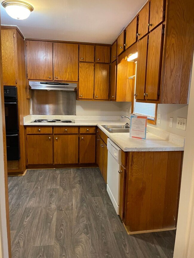 Building Photo - Coming Soon! 5 Bedroom + 3 Bath w/a large front and back yard!