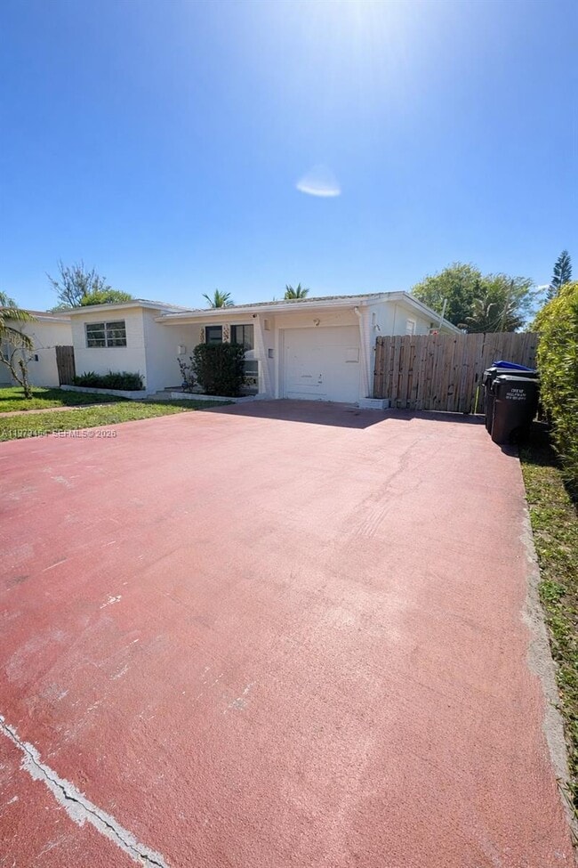 Building Photo - 2632 Madison St