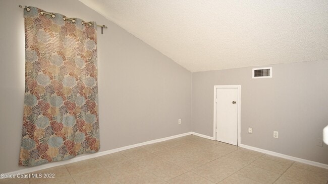 Building Photo - 2453 Kathi Kim St