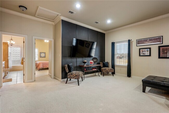 Building Photo - 2616 S Everest Ave