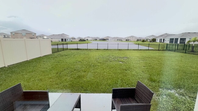 Building Photo - Spacious 4-Bedroom Home with Granite Count...