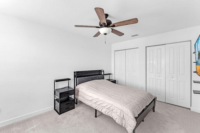 Building Photo - 7609 NW Archerfield Dr