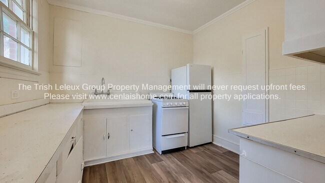 Building Photo - ** Large 1/1 ready now**