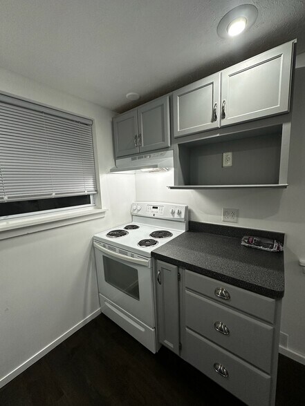 Building Photo - 13993 US-19