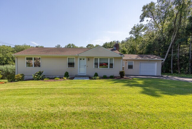 Primary Photo - 159 E Johnson Ave