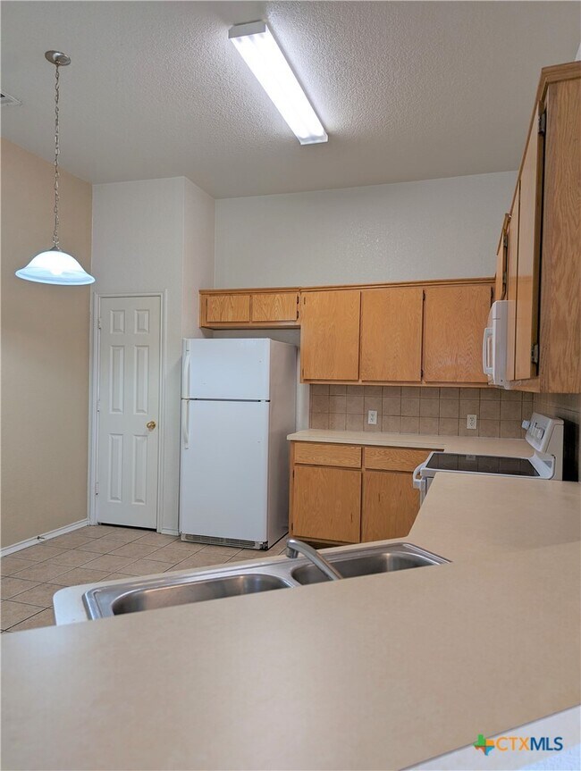 Building Photo - 210 Dale Earnhardt Dr