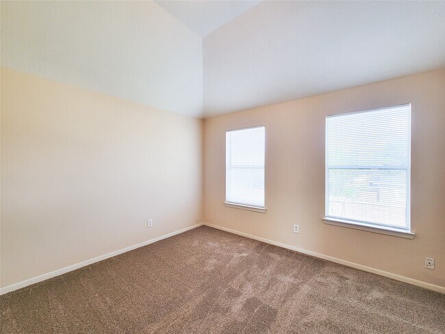 Building Photo - 19718 Byron Meadows Dr