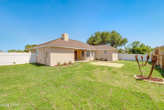 Building Photo - 108 Leeward Way