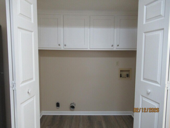 Building Photo - 1054 Jessamine Trail