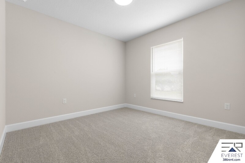 Building Photo - 16 Zoffer Ct