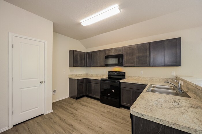 Building Photo - 9326 Somers Bend