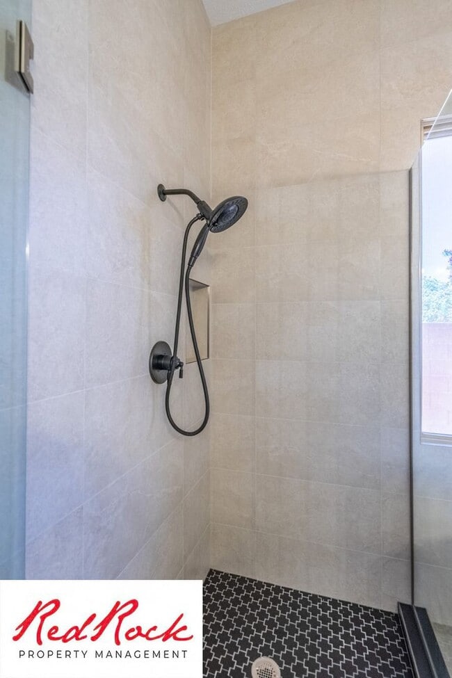 Building Photo - 3 Bedroom Home In Eagle Rock At Snow Canyon With Community Pools