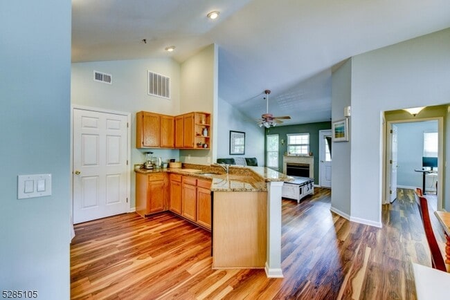 Building Photo - 5803 Tudor Dr