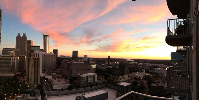 Building Photo - 400 W Peachtree St NW