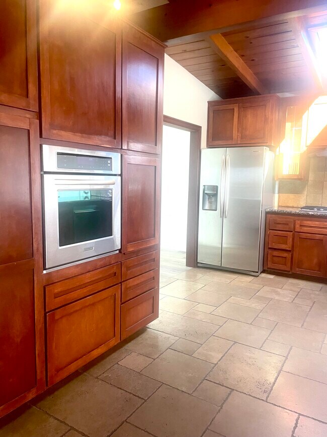 Building Photo - 123 Avenida Dolores