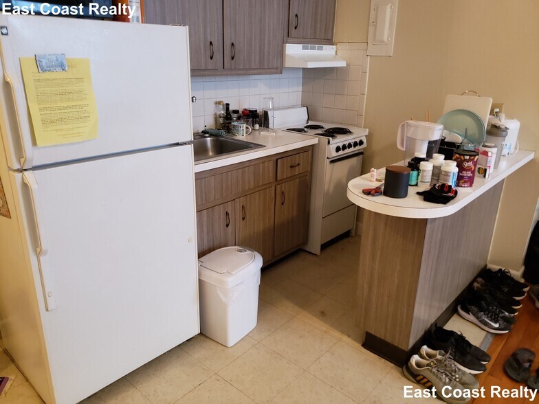 Building Photo - 1120 Commonwealth Ave