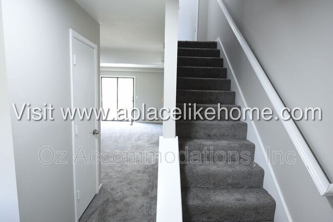 Building Photo - 3139 Eaton St