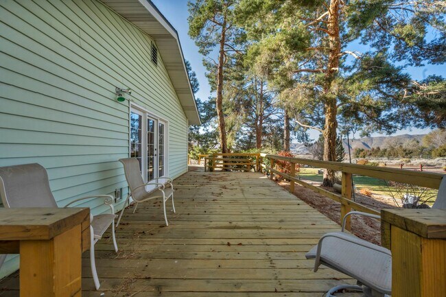 Building Photo - Single Story Home Located on a Ranch