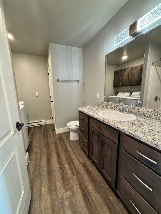 Building Photo - 7995 Avocet Dr
