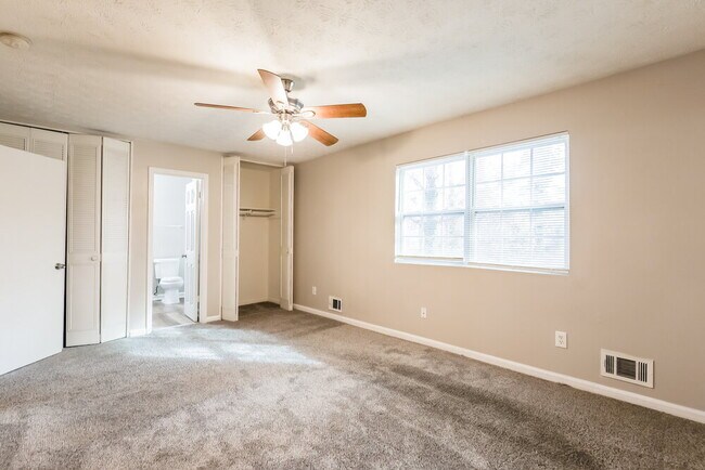 Building Photo - 8964 Raven Dr