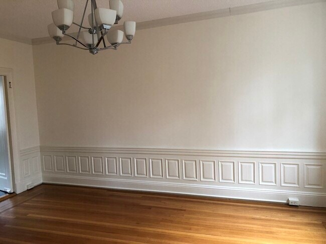 Building Photo - 128 Sewall Ave