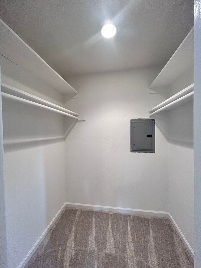 Building Photo - 3620 Walnut St