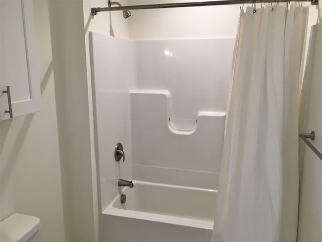 Building Photo - 875 Elm St