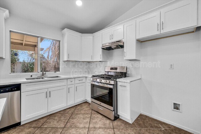 Building Photo - 1240 Visconti Dr