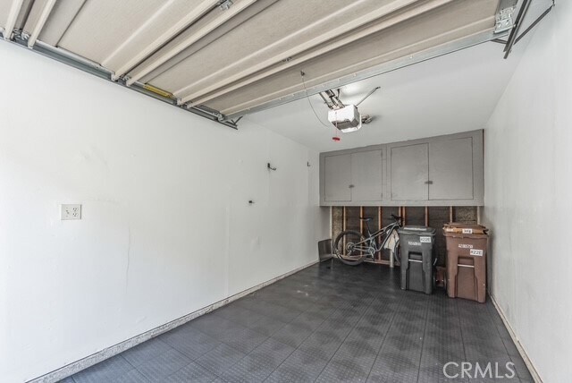 Building Photo - 30902 Club House Dr