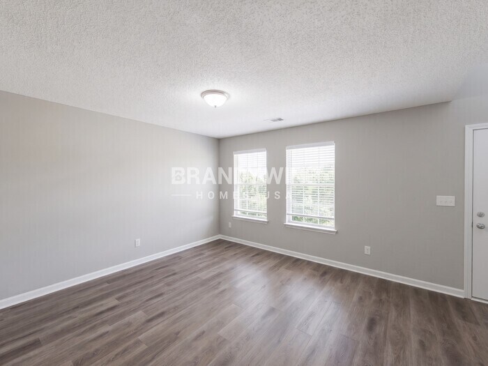 Building Photo - 3075 Pebble Creek Ln