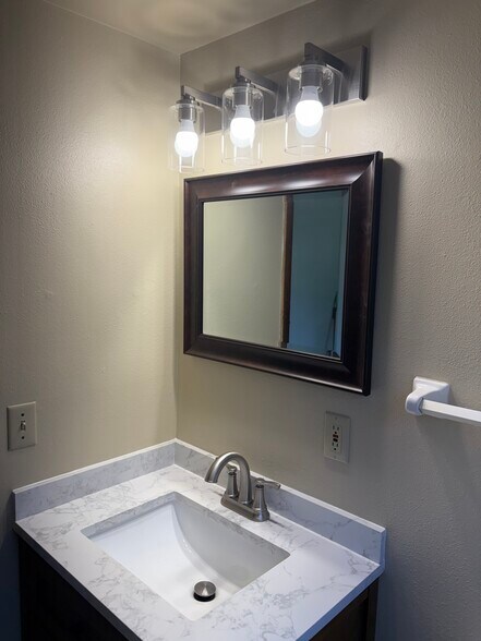 Lower Half Bath - S71W14888 Westcot Dr