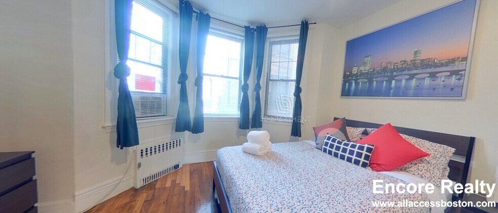 Building Photo - 56 Queensberry St