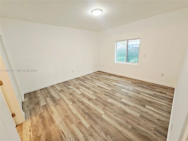 Building Photo - 127 NE 184th Terrace