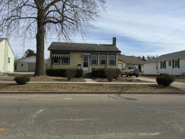 Building Photo - 600 Randolph Dr