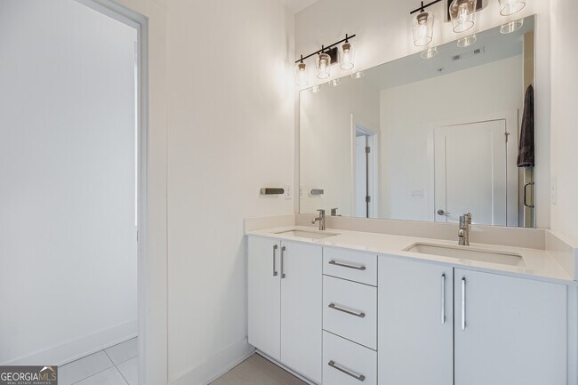 Building Photo - 1251 Chelsea Cir NW