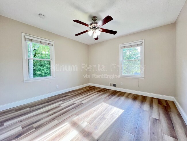 Building Photo - 1110 Washington Ave