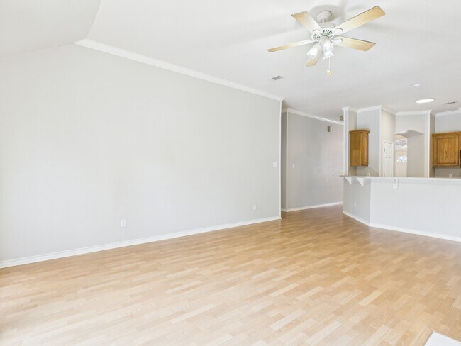 Building Photo - 3203 Von Trapp Ln